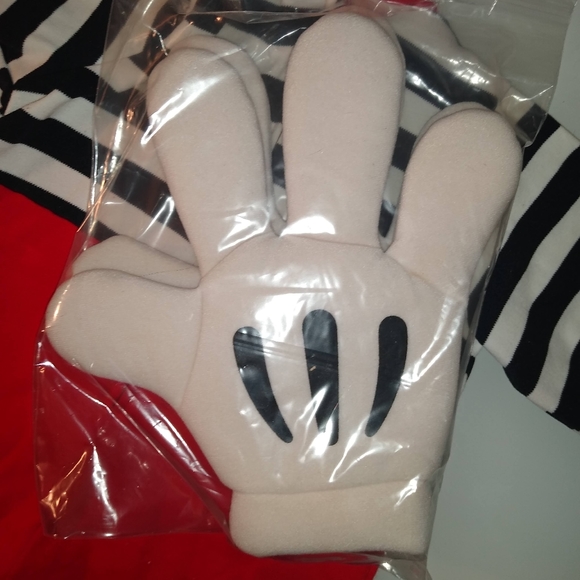 VINTAGE 1980s Disney Wear Baby Mickey Mouse Comfy Costume with Plush Hands - Picture 2 of 8